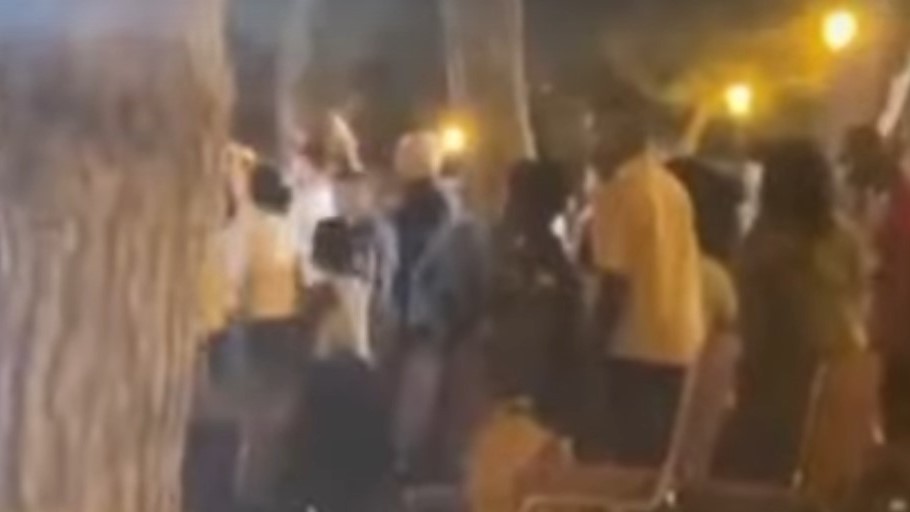 Σάλος στη Θεσσαλονίκη με τελετές εξορκισμών σε υπαίθρια “εκκλησία” στην Αριστοτέλους – Τι απαντάει ο δήμος (vid)