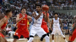 Ελλάδα – Κύπρος: Εκτός ο Γιάννης Αντετοκούνμπο για τον 2ο αγώνα της Εθνικής στο EuroBasket 2025