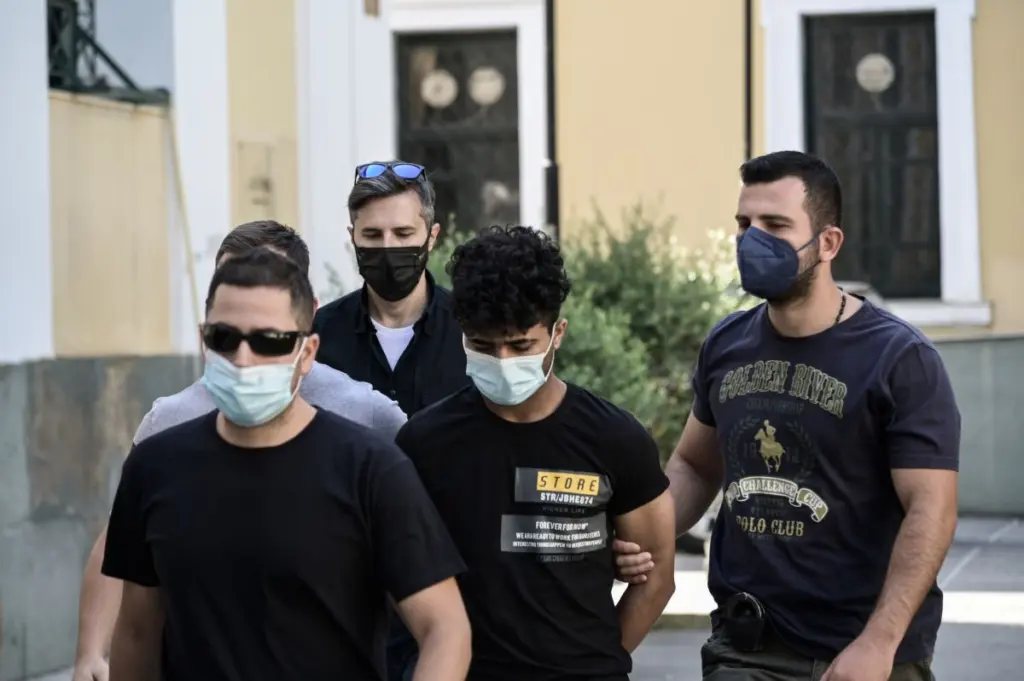 Μαίνεται το μυστήριο με την ηλικία του δολοφόνου της Νικολέττας – Κυκλοφορούσε με τέσσερις διαφορετικές ταυτότητες (vid)