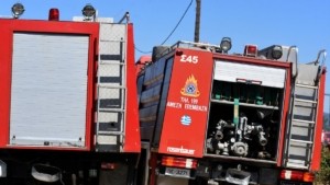 Φωτιά σε διαμέρισμα στην Πατησίων – Στο σημείο δυνάμεις της πυροσβεστικής
