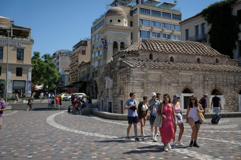 Στα 10.528 τα κρούσματα στην Αττική, 6.267 στη Θεσσαλονίκη – Αναλυτικά η κατανομή των κρουσμάτων