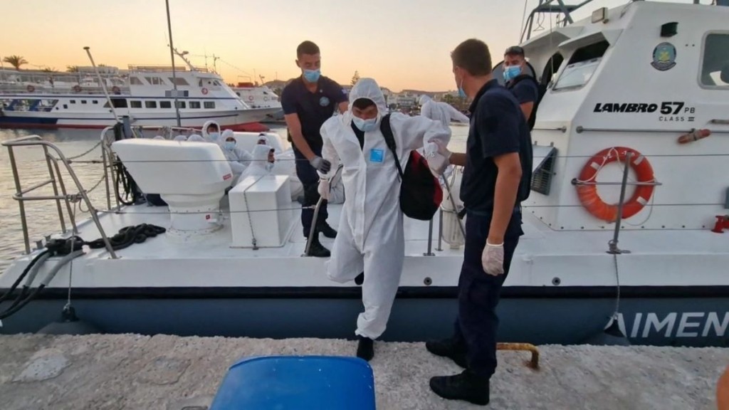Κορυφώνεται η αγωνία για τους μετανάστες που αγνοούνται στη Ρόδο – Πώς πήγε να εκμεταλλευθεί το συμβάν η Τουρκία (pics&vids)