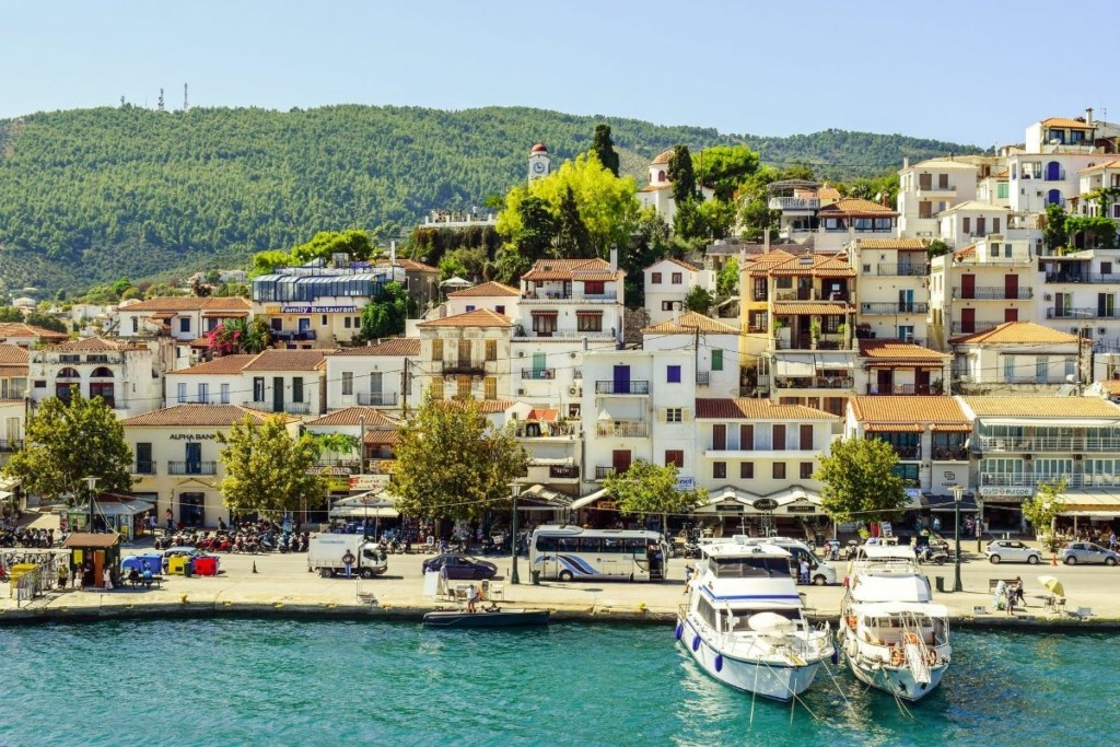 Στον Εισαγγελέα Βόλου για παιδική πορνογραφία ο υποδιοικητής της ΠΥ του αεροδρομίου της Σκιάθου