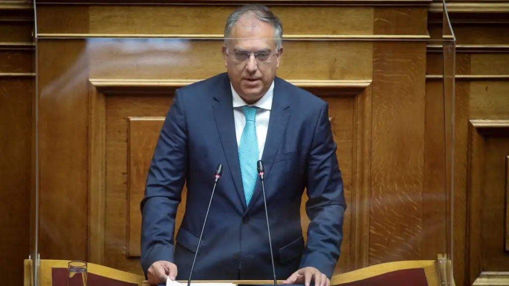 Το μήνυμα του Τάκη Θεοδωρικάκου για τον “χρυσό” Αύγουστο του ελληνικού αθλητισμού – “Πρότυπα εργατικότητας και σκληρής προσπάθειας”