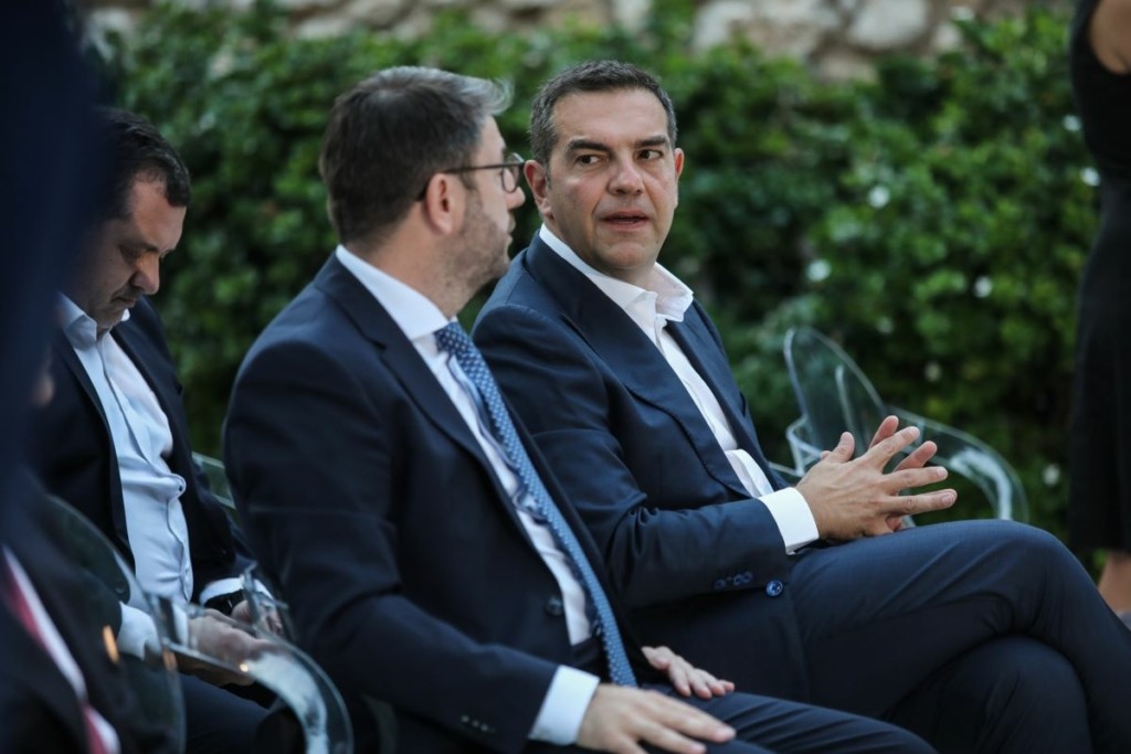 Στηρίζει Ανδρουλάκη ο Τσίπρας – “Δημοκρατική υποχρέωση της κυβέρνησης η αποστολή του φακέλου στην Επιτροπή Θεσμών και Διαφάνειας”