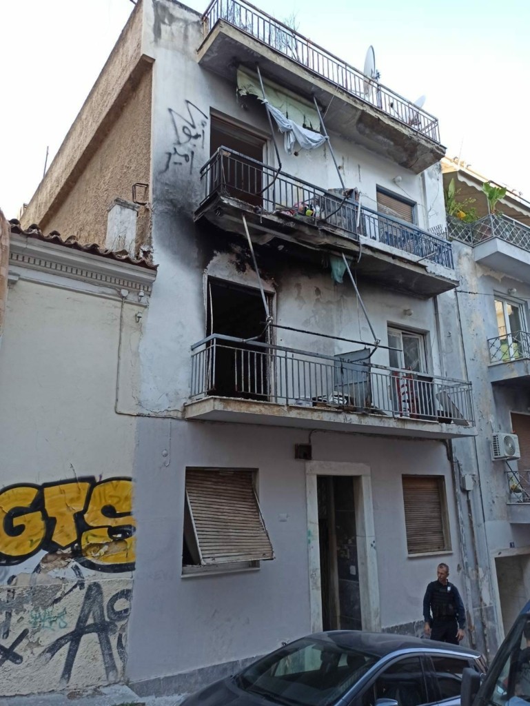 Αστυνομική επιχείρηση για την εκκένωση κτιρίου στα Εξάρχεια – Εκεί κρυβόταν ο Μαροκινός που προσπάθησε να βιάσει τη δημοσιογράφο
