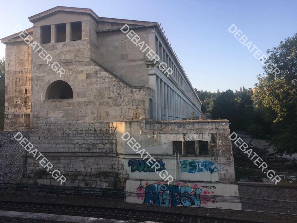 Έκαναν γκράφιτι στη στοά του Αττάλου – Τι καταγγέλλει πολίτης (pics&vid)
