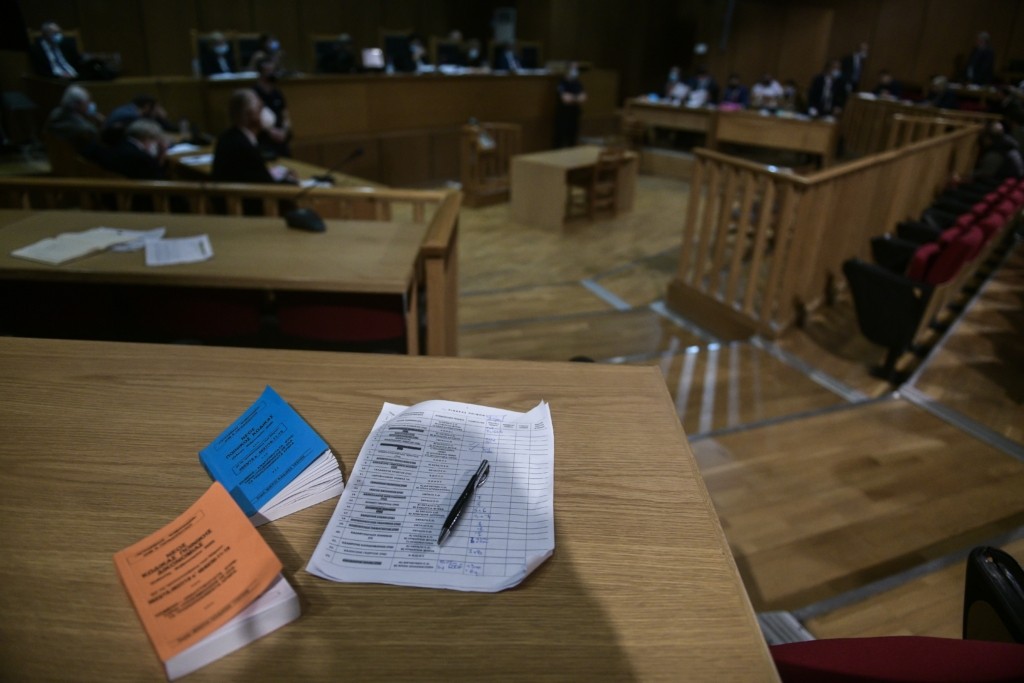 Βαρύ το κατηγορητήριο για τον 52χρονο που χτυπούσε τα παιδιά και τη σύζυγο του – Δικάζεται την Παρασκευή