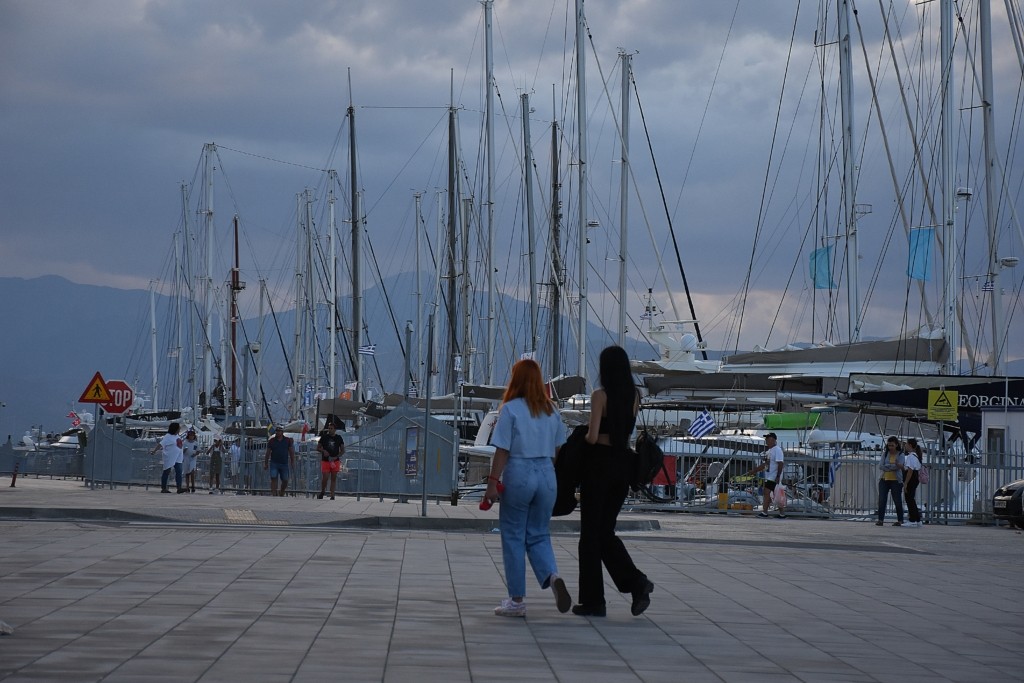 Καλός καιρός με τοπική συννεφιά και ισχυρούς ανέμους την Τρίτη