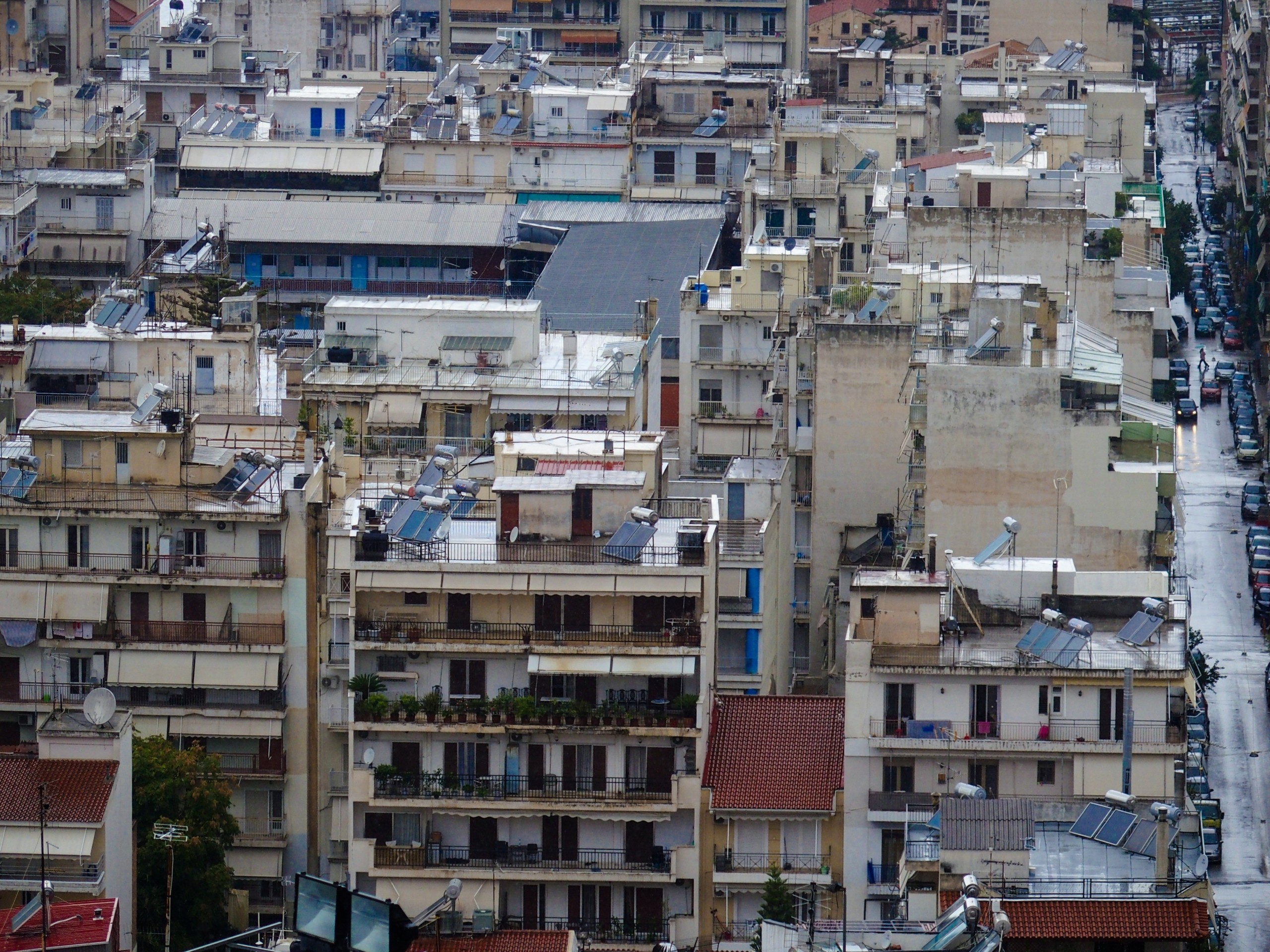 Πλαφόν επιτοκίων: Ανάσα για τους δανειολήπτες στεγαστικών