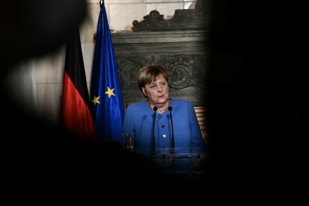 Η Μέρκελ κρούει τον κώδωνα – “Πάρτε σοβαρά τα λόγια του Πούτιν για τα πυρηνικά”
