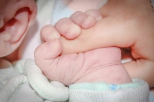 Χαλκίδα: Γυναίκα γέννησε στο αυτοκίνητο πριν φτάσει στο νοσοκομείο – Καλά στην υγεία τους μητέρα και βρέφος