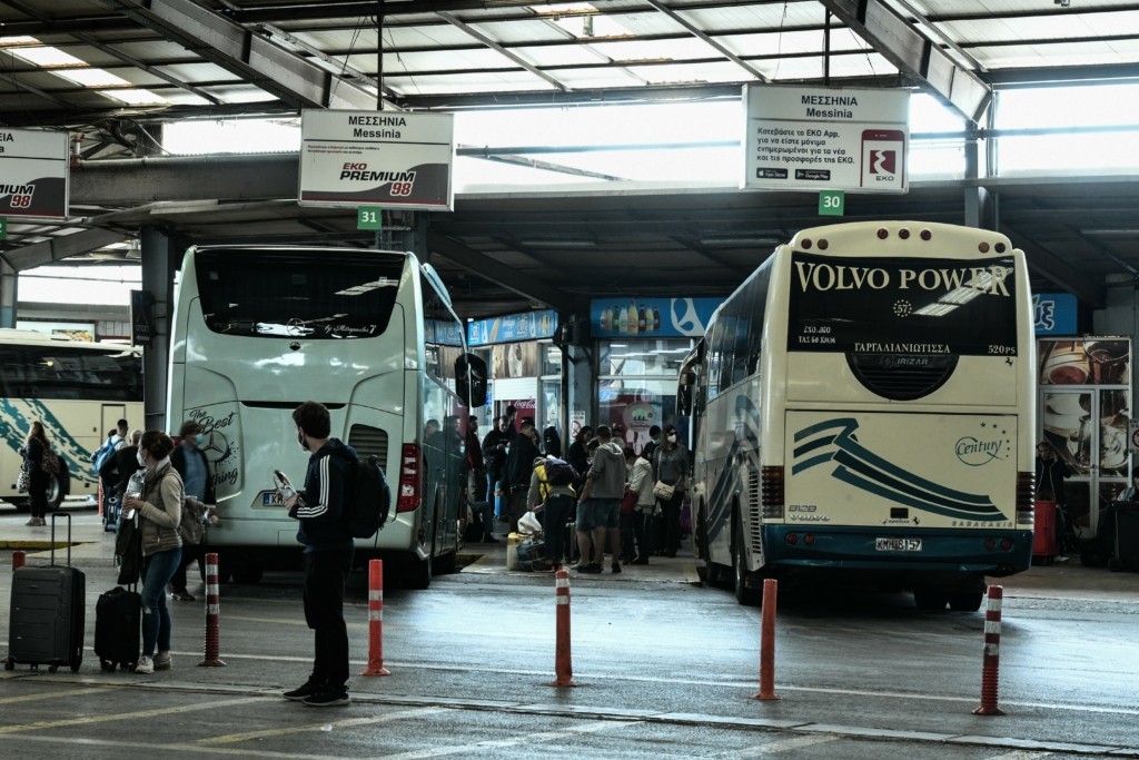 Έκπτωση 50% στα ΚΤΕΛ στους νεοδιοριζόμενους και αναπληρωτές καθηγητές – Πώς θα την αποκτούν