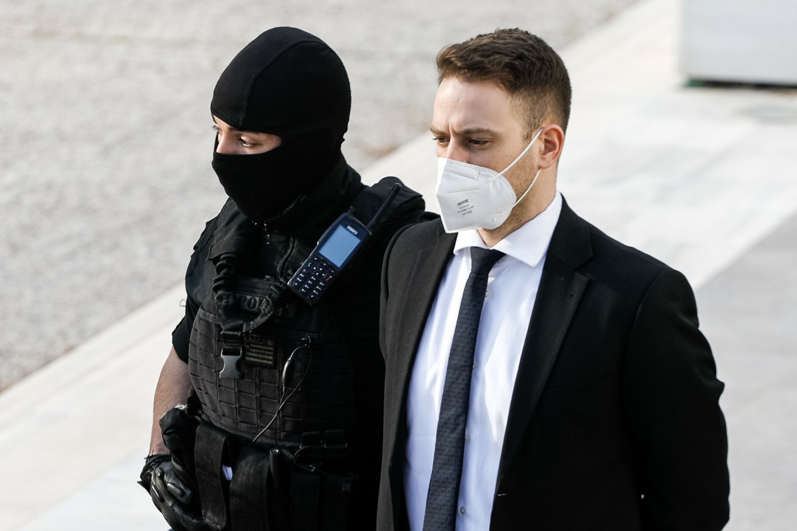 Η καθημερινότητα του Μπάμπη Αναγνωστόπουλου στη φυλακή και τα μεροκάματα στην καντίνα