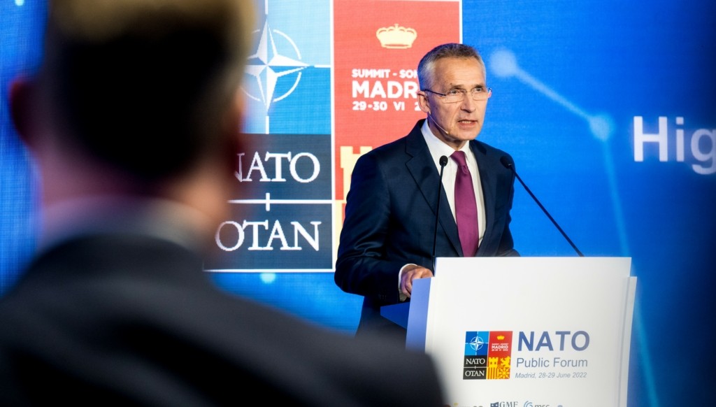 Οι Ουκρανοί ζητούν περισσότερα όπλα για τον πόλεμο – Η Δύση έτοιμη να σπεύσει σε βοήθεια