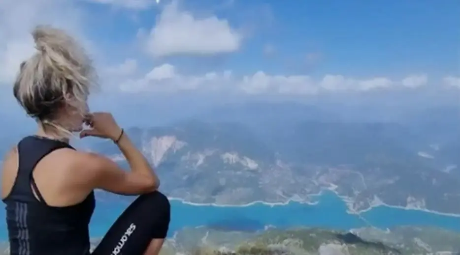 Περιπλέκεται το κουβάρι της εξαφάνισης της 48χρονης στην Ευρυτανία – Η συνομιλία με φίλο και η επικοινωνία με τη δικηγόρο