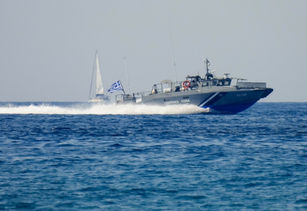 Αγωνία για εννέα χειριστές sup  που αγνοούνται νότια της Κεφαλονιάς