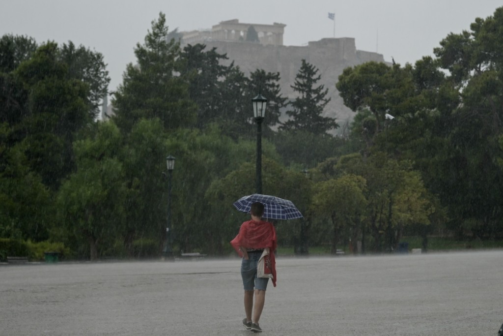 Έκτακτο δελτίο επιδείνωσης του καιρού – Κεραυνοί, χαλάζι και καταιγίδες από το βράδυ της Πέμπτης