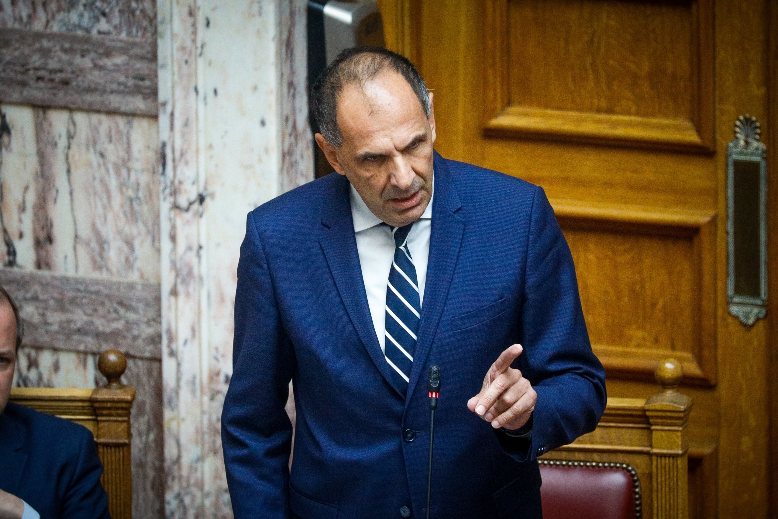 Ο Γεραπετρίτης ξεκαθάρισε για τις εκλογές, αλλά όχι για τις παρακολουθήσεις – Η αιχμή για το ΠΑΣΟΚ και τα σενάρια συγκυβέρνησης