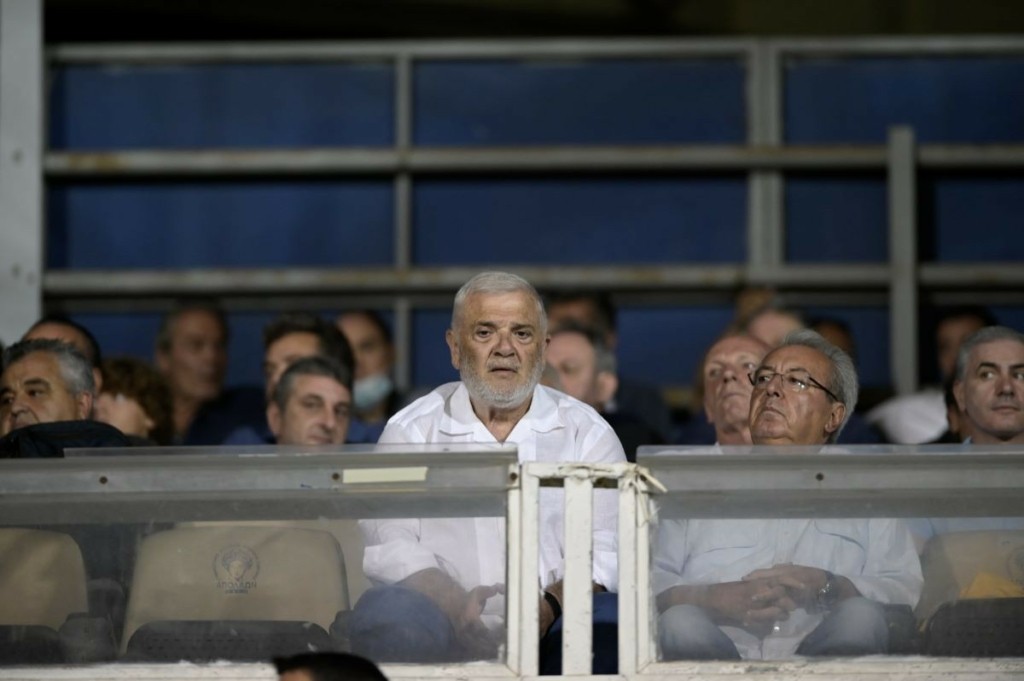 Ο Δημήτρης Μελισσανίδης χορεύει ποντιακά στην OPAP Arena και προκαλεί φρενίτιδα στους οπαδούς της ΑΕΚ (vid)