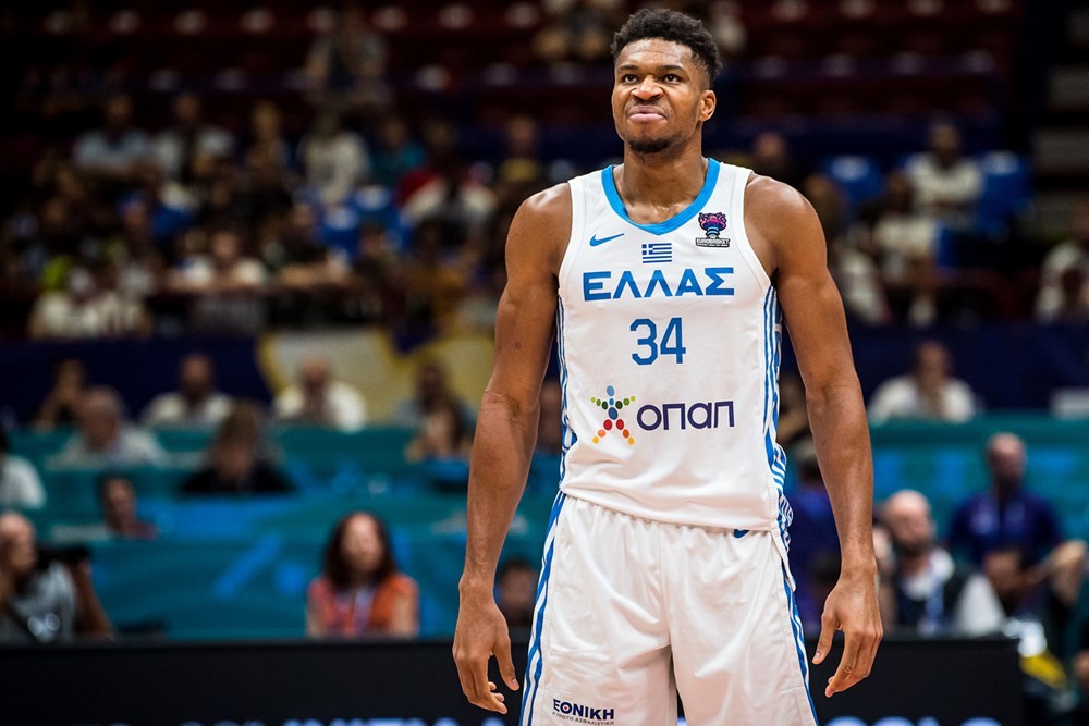 Πρώτη και καλύτερη η Εθνική – Νευρίασαν τον Greek Freak και τα έκανε όλα ώπα (vids)