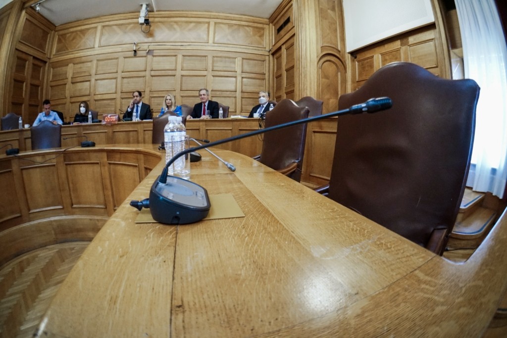 Καταθέτει για τις υποκλοπές ο πρώην διοικητής της ΕΥΠ, Παναγιώτης Κοντολέων