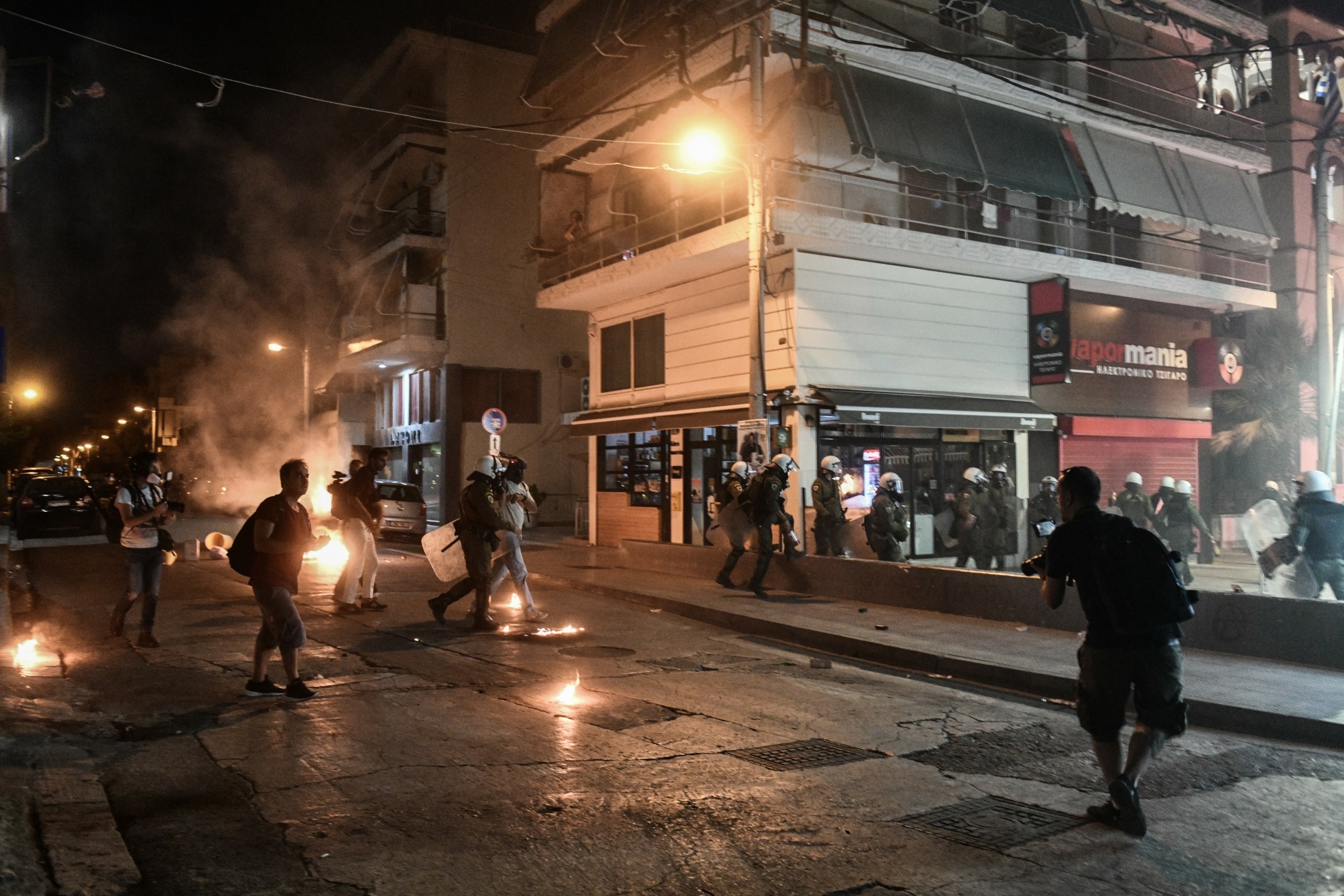 Τρεις συλλήψεις για τα επεισόδια στην αντιφασιστική πορεία για τον Παύλο Φύσσα