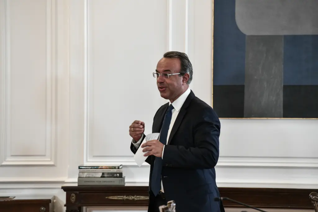 “Παράθυρο” για να επεκταθεί το επίδομα θέρμανσης και το 2023 – “Χλωμό” να υπάρξει Fuel Pass-3