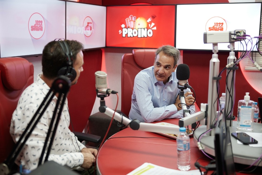 Ο Μητσοτάκης αποκαλύπτεται – “Κάνω μόνο μπάρμπεκιου και στο σπίτι αλλάζω μέχρι καμιά λάμπα” (vid)
