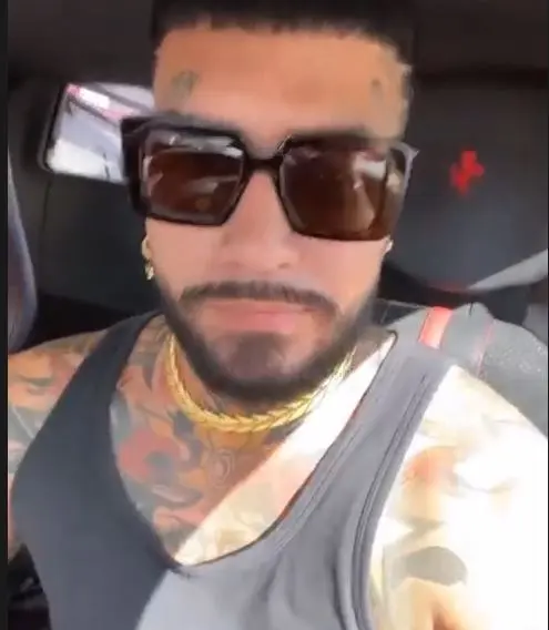 Ο “σκληρός” Snik μπαίνει σε Ferrari και απαντά στους haters – “Παιδάκια βρείτε καμιά γκόμενα”