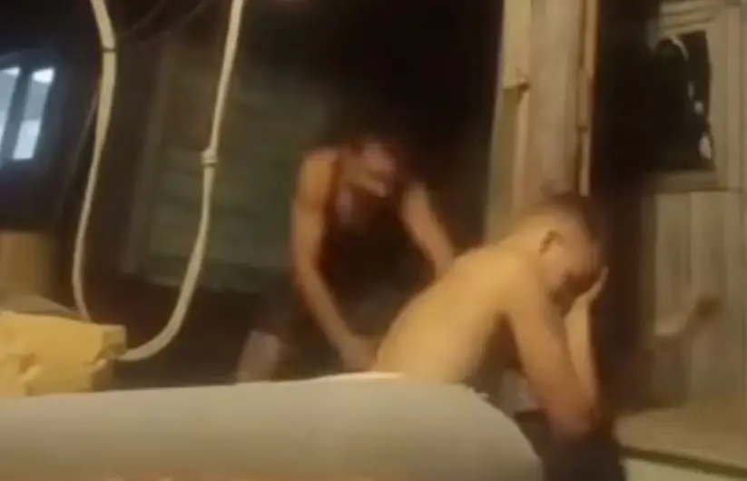 Με βαριοπούλα θέλει να γλιτώσει την επιστράτευση του Πούτιν – Ο σοκαριστικός τραυματισμός Ρώσου (ΣΚΛΗΡΟ ΒΙΝΤΕΟ)