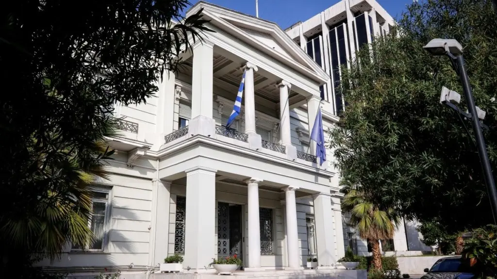Σκληρή απάντηση της Αθήνας στον πρόεδρο της Κροατίας για τους χούλιγκαν