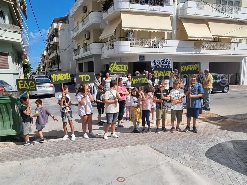 Αγωνίζονται να κρατήσουν όρθια τα σχολεία τους – Καταλήψεις στα δημοτικά Καντάνου και Δραπανιά Χανίων (vid)