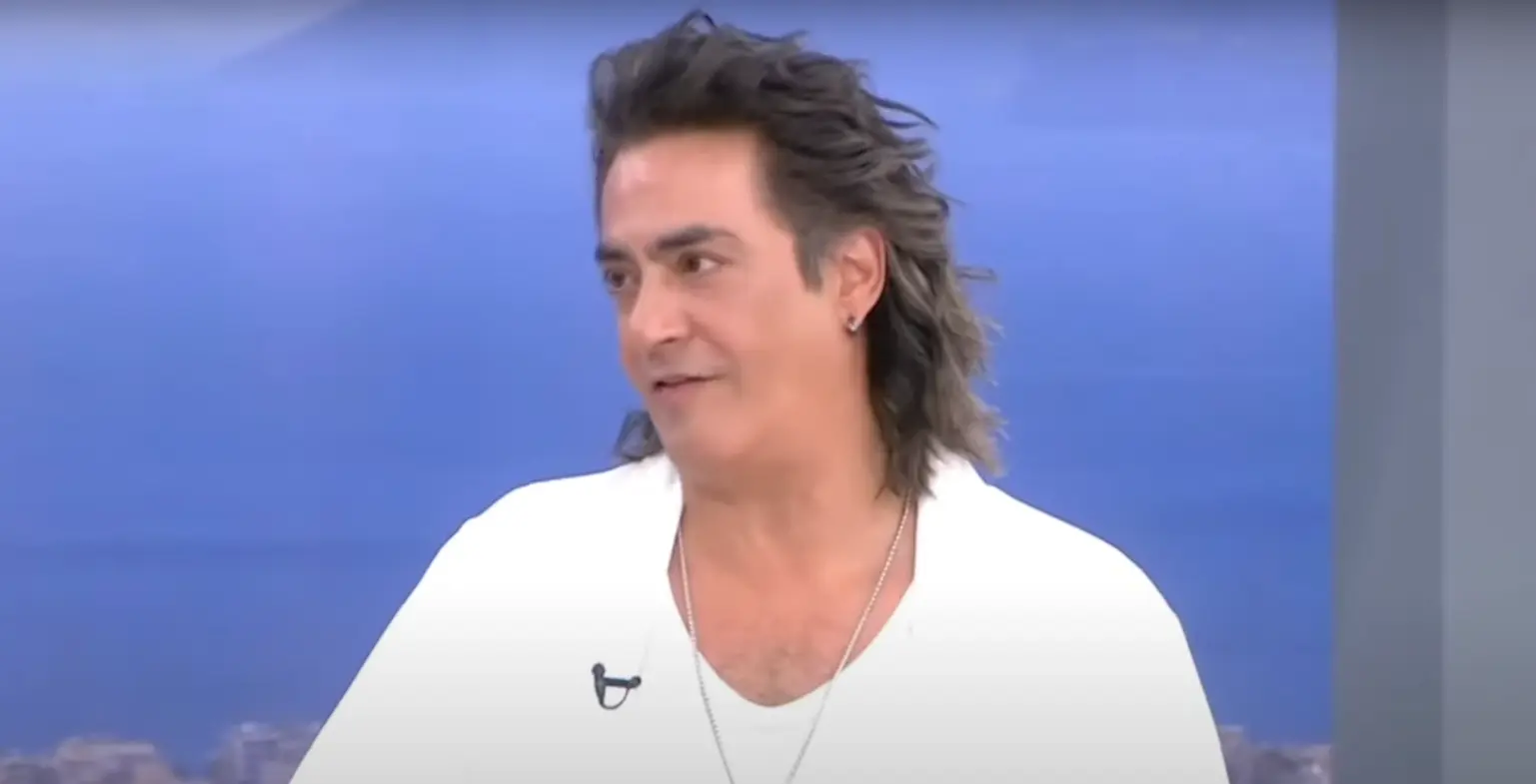Διονύσης Σχοινάς: “Έχουν γραφτεί πολλά ψέματα, από το ότι είμαι Ρομά μέχρι το ότι έχω άλλο παιδί στη Γερμανία”