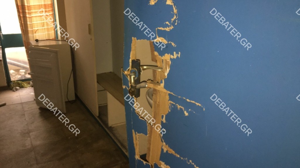 Λίγα μέτρα από τους φοιτητές έπεσαν οι πυροβολισμοί – Φωτογραφίες του DEBATER από την επιχείρηση της ΕΛΑΣ στην Πολυτεχνειούπολη (vids)