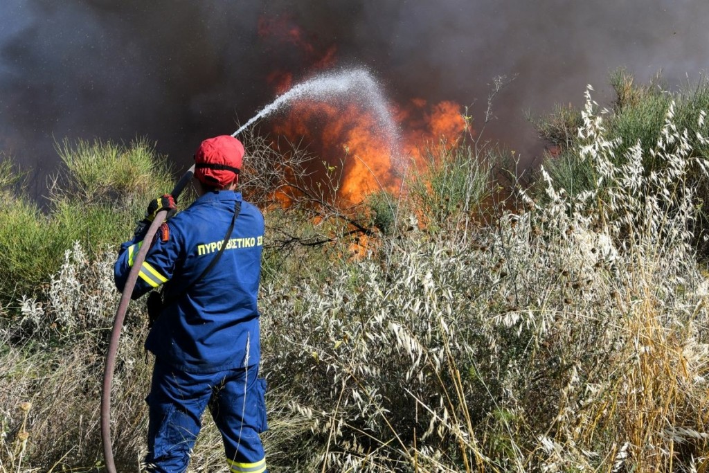 Πολύ υψηλός κίνδυνος φωτιάς αύριο – Οι περιοχές που κινδυνεύουν