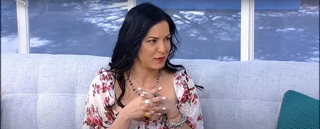 Κρίσεις πανικού και ταχυκαρδία η Ιωάννα Πηλιχού στην παράστασή της – Τους πετούσαν πέτρες και μάρμαρα(pics)