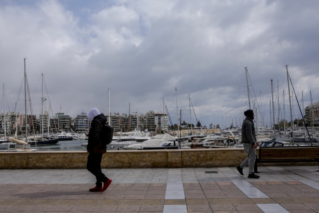 Βελτιωμένος ο καιρός με λίγες νεφώσεις – Ανεβαίνει λίγο η θερμοκρασία