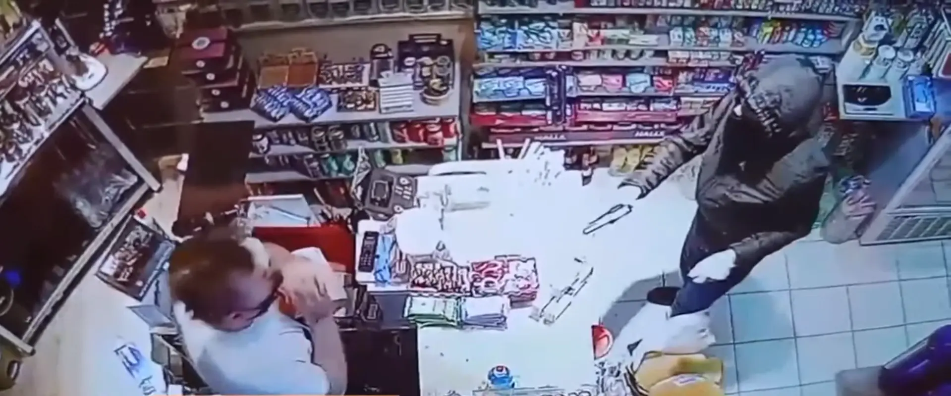 Ισόβια στον 28χρονο που σκότωσε τον 44χρονο Μάριο στο ψιλικατζίδικο στη Θεσσαλονίκη – Οι ισχυρισμοί του δολοφόνου δεν έπεισαν