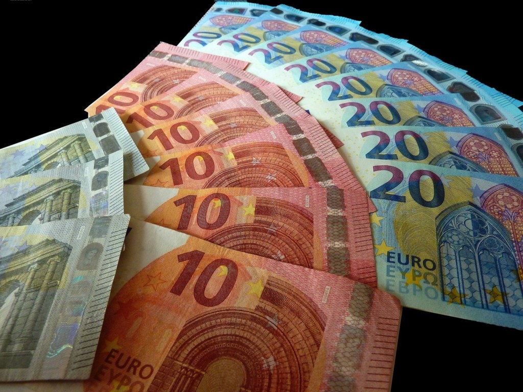 Απίστευτη καταγγελία στη Θεσσαλονίκη – Δεν πήρε την σύνταξή της επειδή το ΙΚΑ την θεωρεί… νεκρή (vid)
