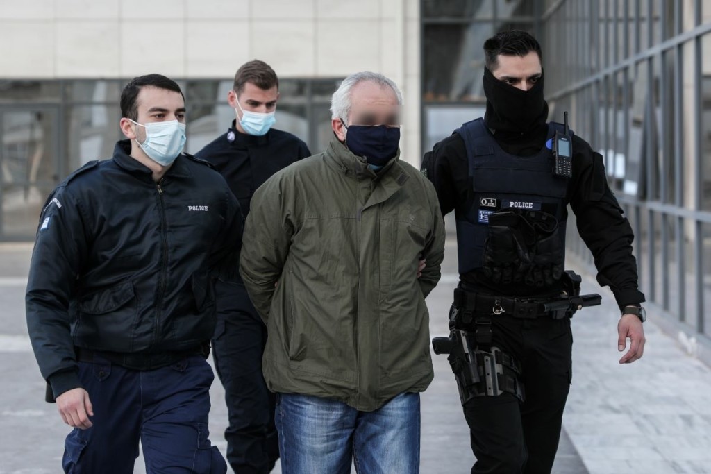 Απαλλαγή του ψευτογιατρού για 6 ανθρωποκτονίες ζήτησε ο εισαγγελέας – Προτείνει να κριθεί ένοχος για 5 απόπειρες