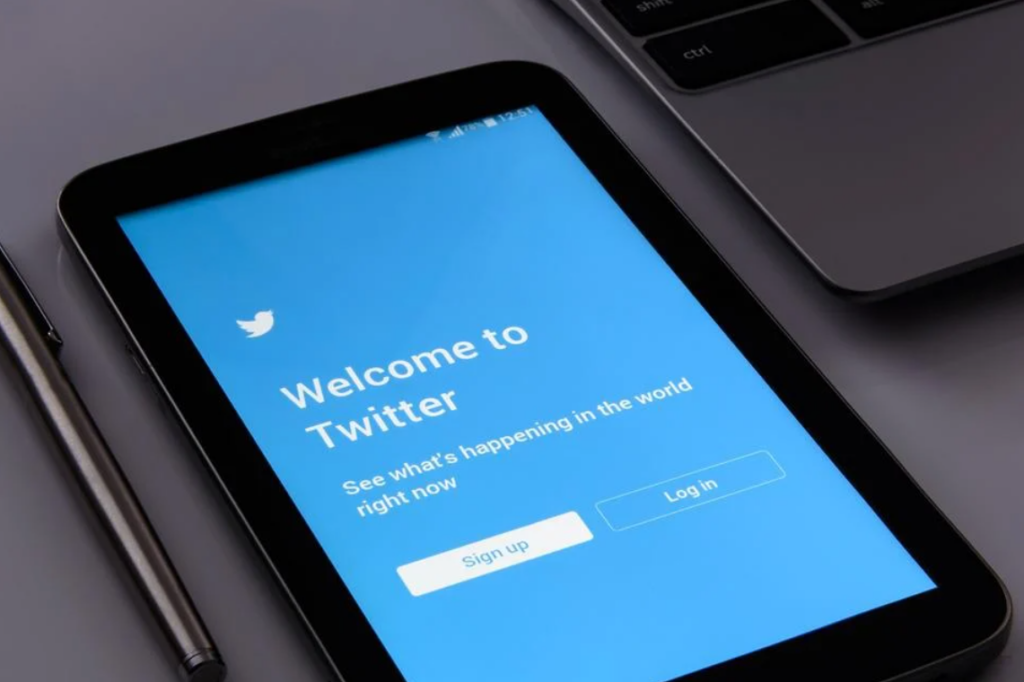 Τα επιθετικά tweets αυξάνονται ανάλογα με τα ακραία καιρικά φαινόμενα – Αναλύθηκαν 4 δις “τιτιβίσματα”