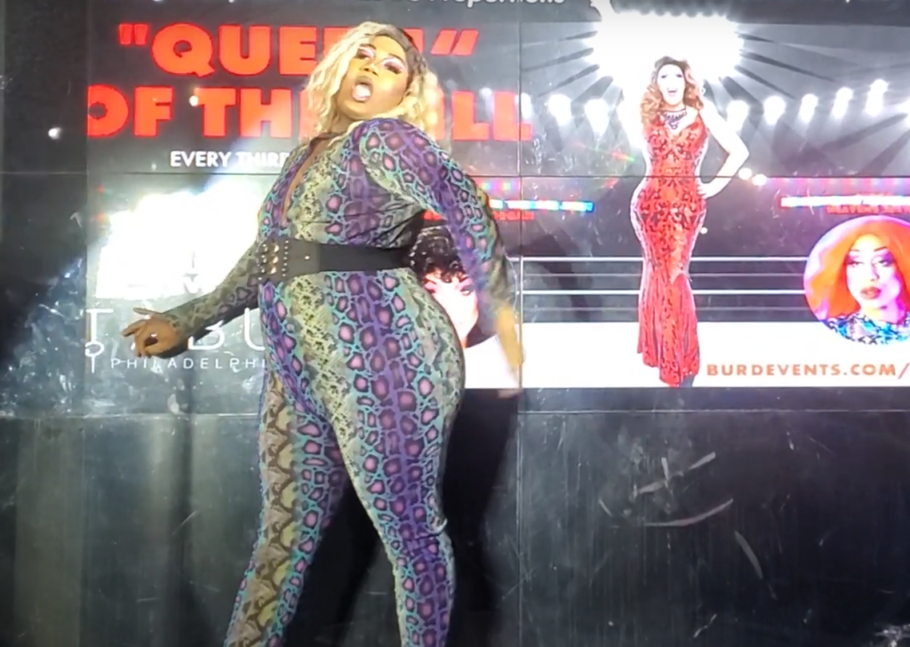 Γνωστή drag queen άφησε την τελευταία της πνοή πάνω στη σκηνή – Χόρευε και πέθανε ξαφνικά