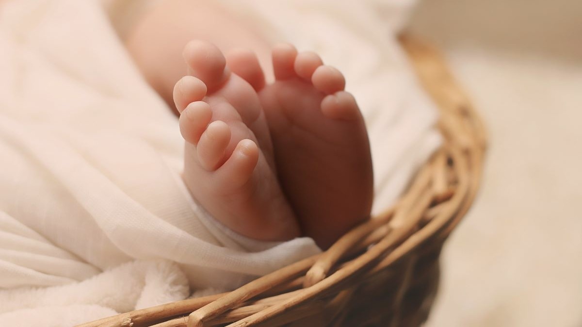 Συναγερμός στη Θεσσαλονίκη: Βρέφος κατανάλωσε αλκοόλ και μεταφέρθηκε στο νοσοκομείο