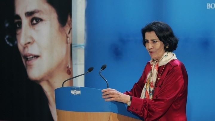 Πέθανε η μεγάλη ηθοποιός Ειρήνη Παπά – Η διαδρομή της στην Ελλάδα και η σπουδαία καριέρα στο εξωτερικό (vids)