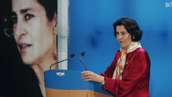 Πέθανε η μεγάλη ηθοποιός Ειρήνη Παπά – Η διαδρομή της στην Ελλάδα και η σπουδαία καριέρα στο εξωτερικό (vids)