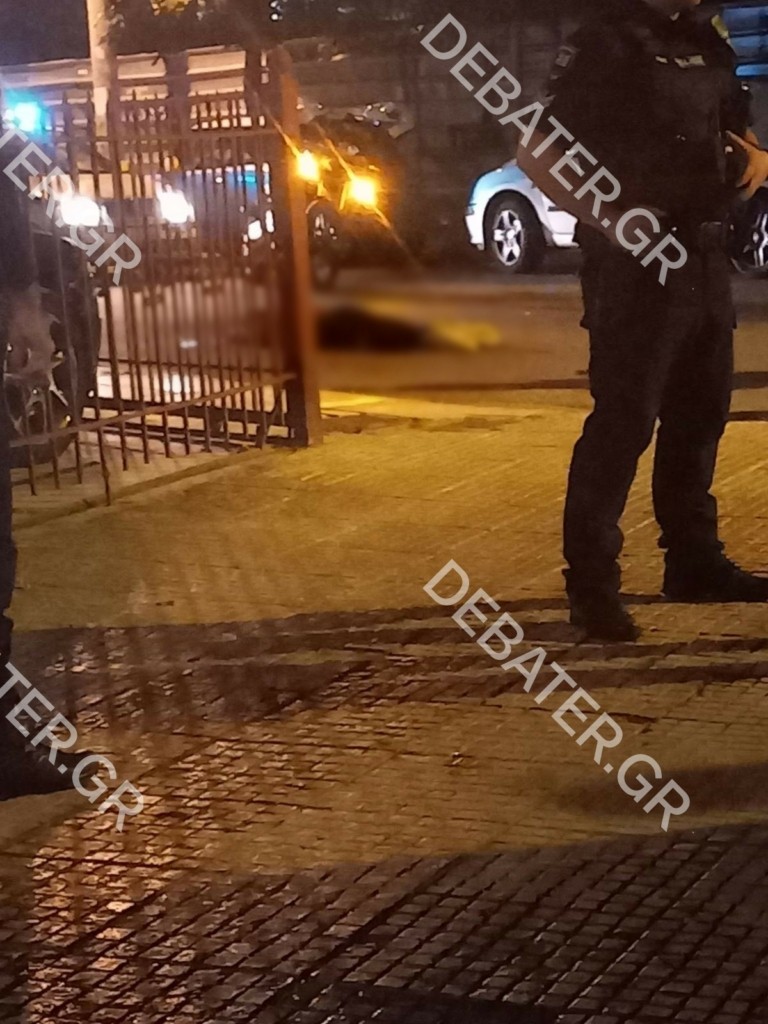 Συγκλονιστικές εικόνες από τη μαφιόζικη δολοφονία στα Πετράλωνα – Ο άνδρας νεκρός στο οδόστρωμα σε μια λίμνη αίματος