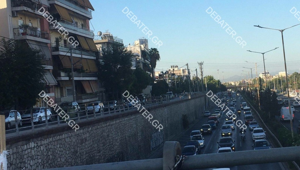 Κίνηση ΤΩΡΑ – “Κόκκινος” ο Κηφισός, “πηγμένη” η λεωφόρος Αθηνών (pics)