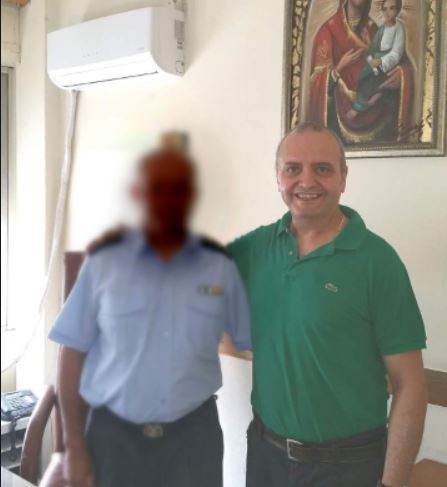 Τα prιλίκια του Ηλία Μίχου για να καλύψει τις αρρωστημένες δράσεις του – Πήγαινε εκκλησία, φωτογραφιζόταν με πολιτικούς και μετά βίαζε τη 12χρονη