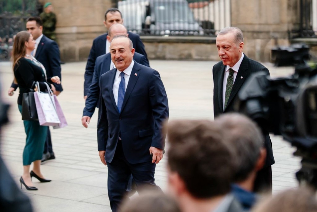 Τον χαβά του ο Ερντογάν ακόμη και στην Πράγα – “Η πολιτική της Ελλάδας βασίζεται σε ψέμματα, δεν έχουμε τίποτα να συζητήσουμε”